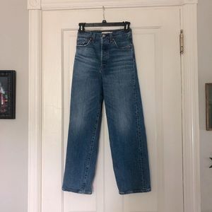 Levi’s Ribcage Straight in deep blue